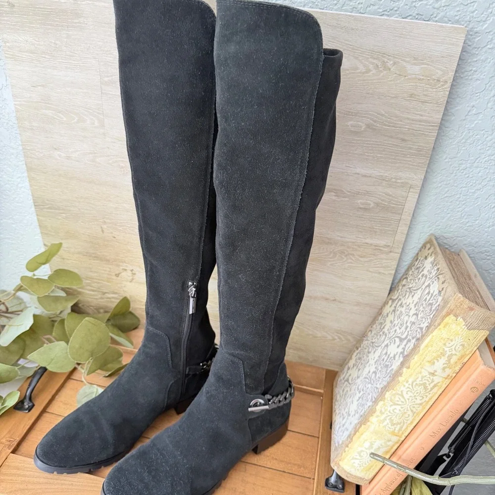 Karl Lagerfeld Paris Black Suede Knee High Chain Detail Boots Lug Sole Size 7.5